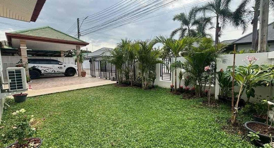 For rent 3 bedrooms villa in Bang Lamung, Chonburi