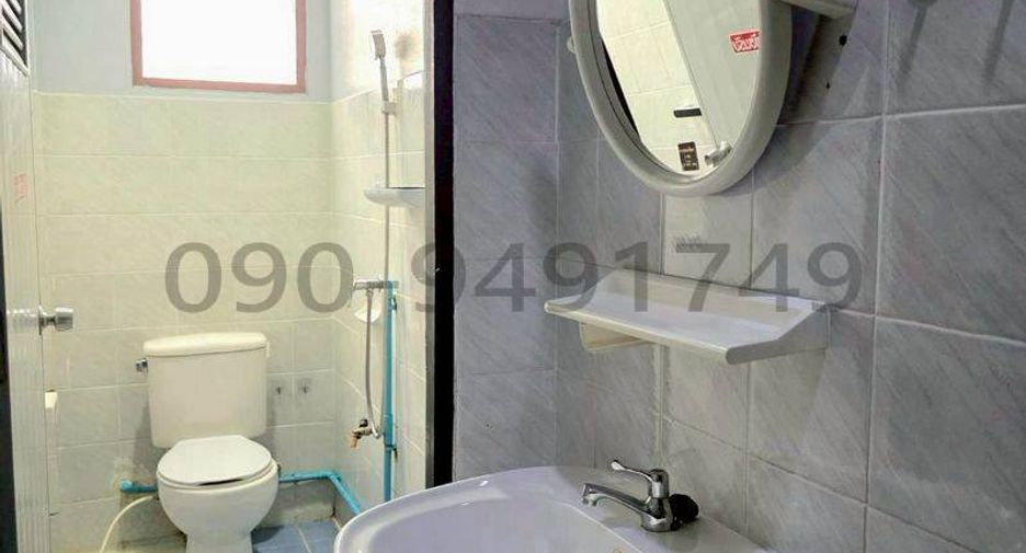 For rent 3 bedrooms townhouse in Bang Bon, Bangkok