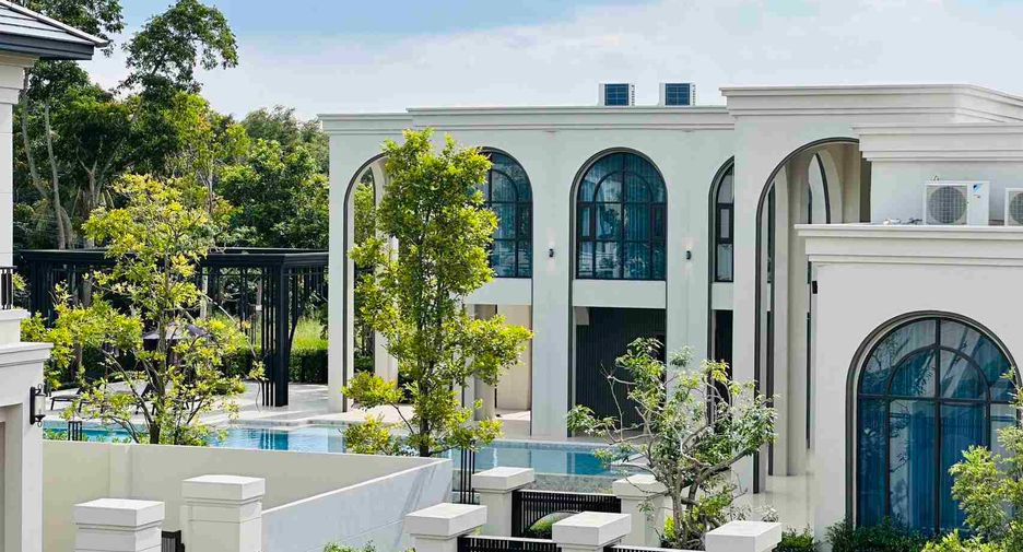 Haus zum Kauf mit 4 Zimmer in Bang Lamung, Chonburi