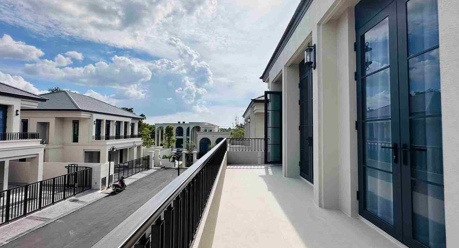 Haus zum Kauf mit 4 Zimmer in Bang Lamung, Chonburi