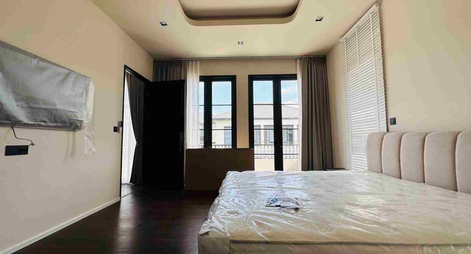 Haus zum Kauf mit 4 Zimmer in Bang Lamung, Chonburi