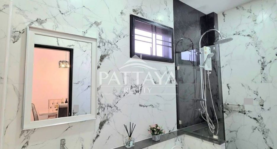 Casa en venta de 3 habitaciones en Bang Lamung, Chonburi