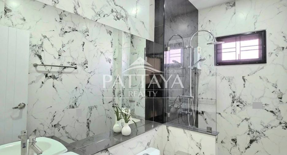 Casa en venta de 3 habitaciones en Bang Lamung, Chonburi