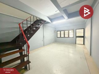 Casa adosada en venta de estudio en Mueang Nakhon Pathom, Nakhon Pathom