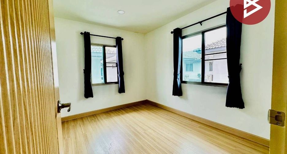 For sale スタジオ house in Mueang Chon Buri, Chonburi