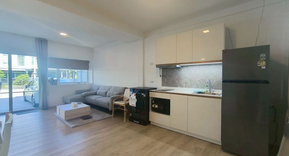 For rent 2 bedrooms townhouse in Prawet, Bangkok