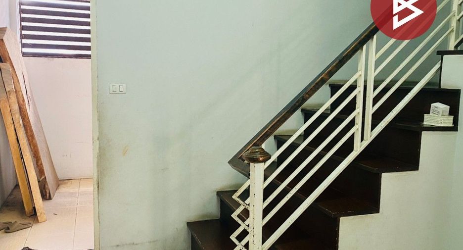 Gewerbefläche zum Kauf mit 2 Zimmer in Mueang Nakhon Ratchasima, Nakhon Ratchasima