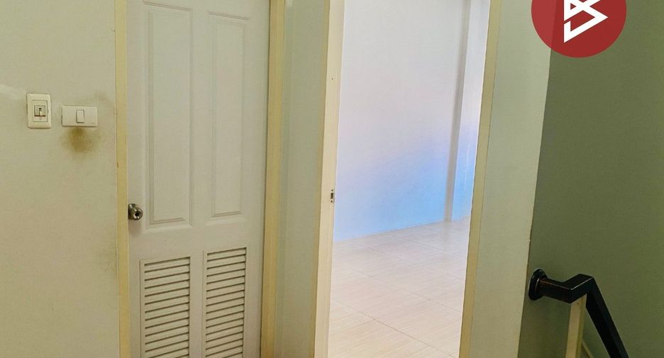 Gewerbefläche zum Kauf mit 2 Zimmer in Mueang Nakhon Ratchasima, Nakhon Ratchasima