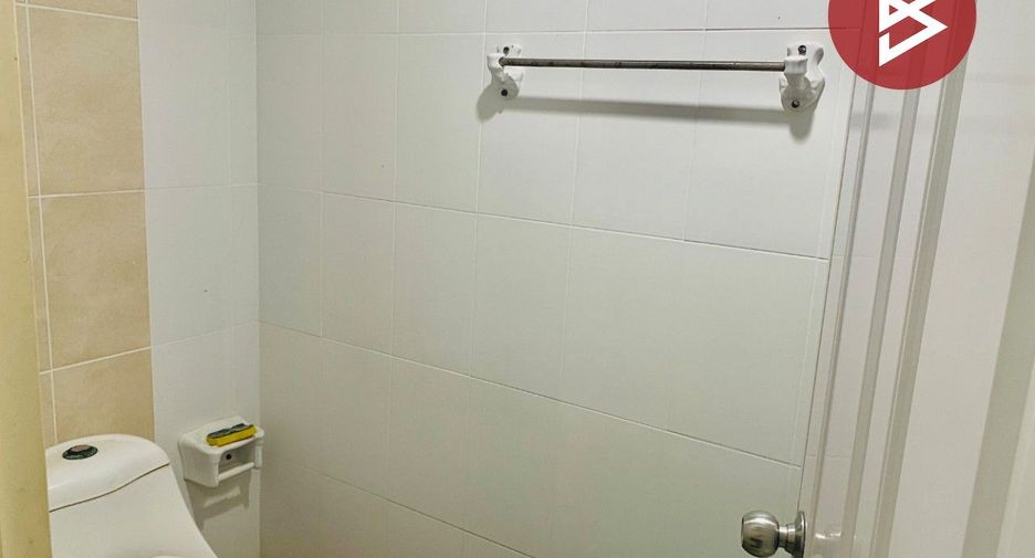 Gewerbefläche zum Kauf mit 2 Zimmer in Mueang Nakhon Ratchasima, Nakhon Ratchasima