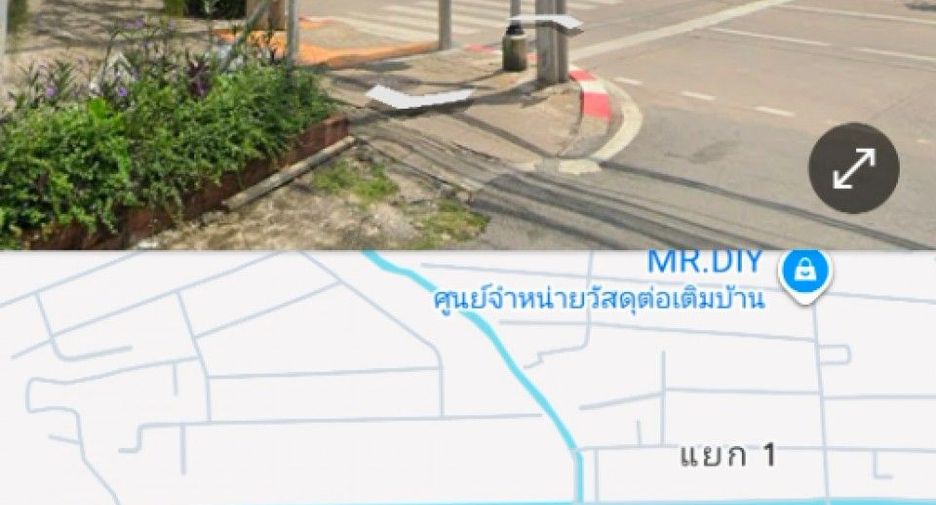 For sale 3 bedrooms retail Space in Prawet, Bangkok