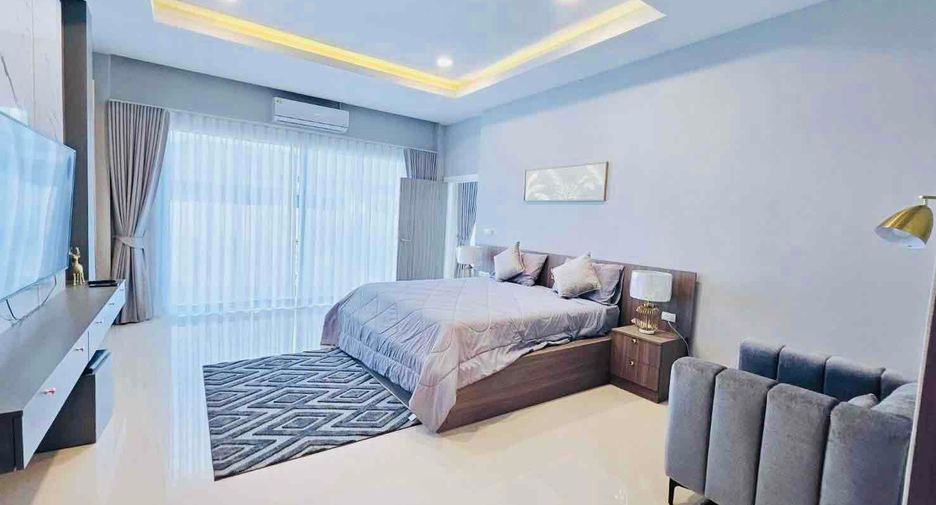 For rent 3 bedrooms villa in Bang Lamung, Chonburi