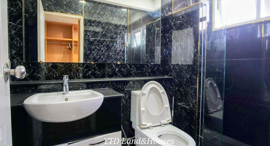 À vendre 4 chambres maison à Bang Phli, Samut Prakan
