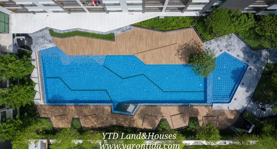 For sale 2 bedrooms condo in Mueang Samut Prakan, Samut Prakan