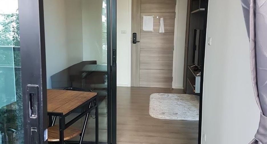 For sale 2 bedrooms condo in Mueang Samut Prakan, Samut Prakan