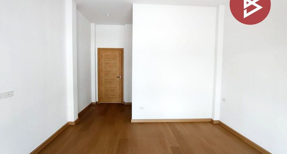 À vendre 3 chambres maison à Mueang Nakhon Pathom, Nakhon Pathom