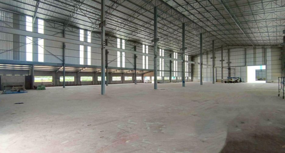 For rent warehouse in Mueang Chon Buri, Chonburi