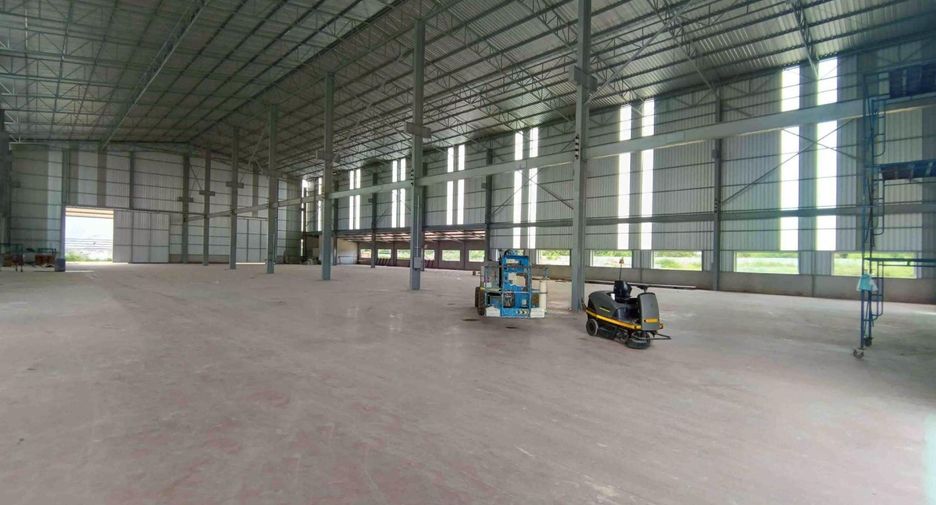 For rent warehouse in Mueang Chon Buri, Chonburi