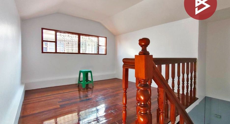 For sale 3 bedrooms townhouse in Mueang Nakhon Pathom, Nakhon Pathom