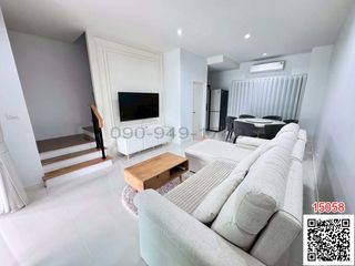 For rent 2 bedrooms townhouse in Saphan Sung, Bangkok