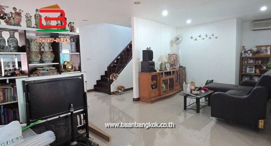 Haus zum Kauf mit 3 Zimmer in Lam Luk Ka, Pathum Thani