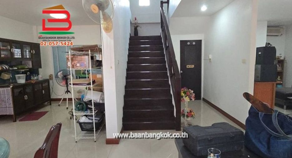 Haus zum Kauf mit 3 Zimmer in Lam Luk Ka, Pathum Thani