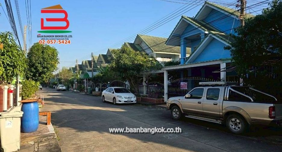Haus zum Kauf mit 3 Zimmer in Lam Luk Ka, Pathum Thani
