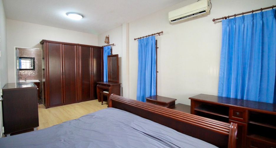 For sale 3 ベッドルーム house in Mueang Rayong, Rayong