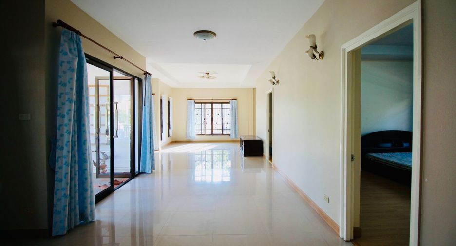 For sale 3 ベッドルーム house in Mueang Rayong, Rayong