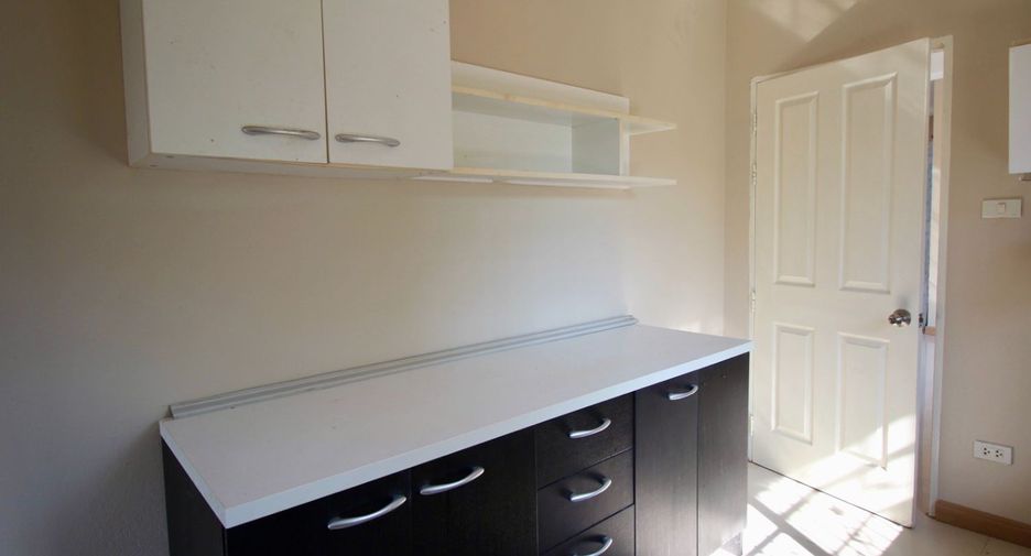 For sale 3 ベッドルーム house in Mueang Rayong, Rayong