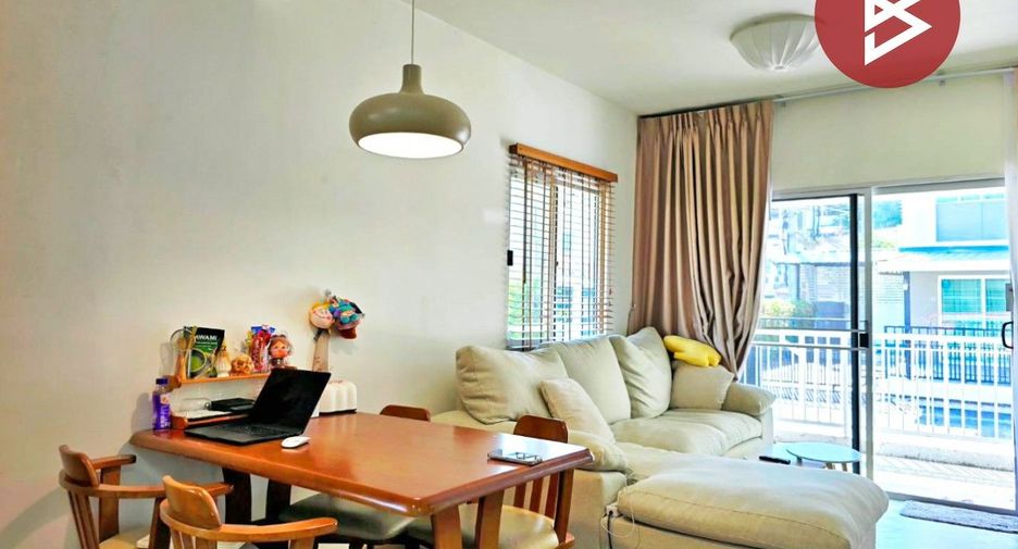 For sale 3 bedrooms townhouse in Sam Phran, Nakhon Pathom