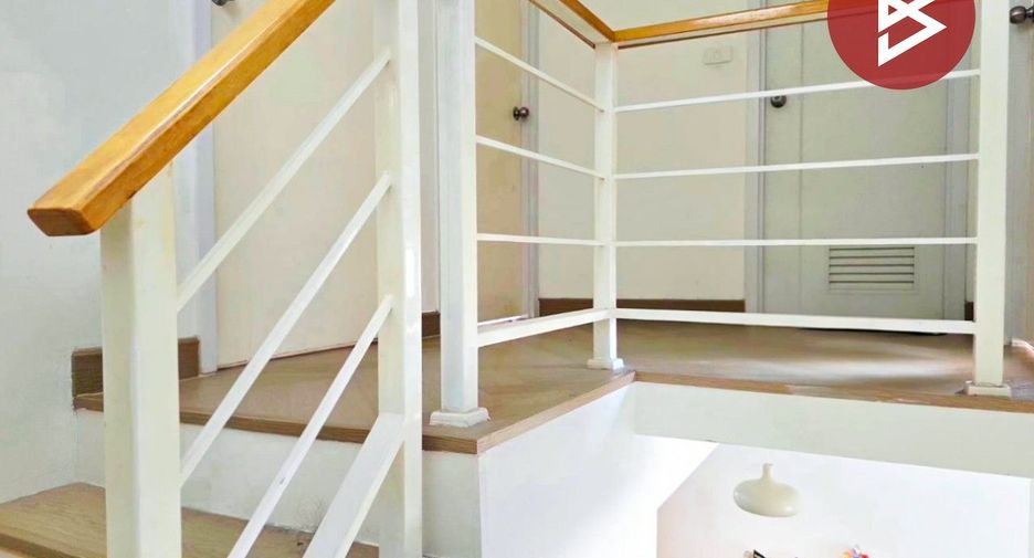 For sale 3 bedrooms townhouse in Sam Phran, Nakhon Pathom