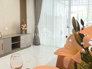 For sale 2 bedrooms townhouse in Bang Lamung, Chonburi