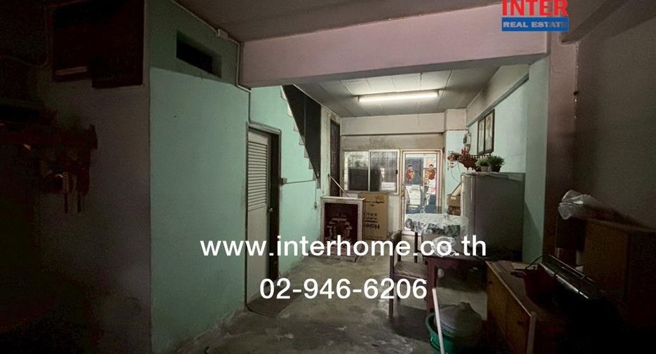 For sale 4 bedrooms retail Space in Lam Luk Ka, Pathum Thani