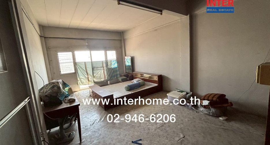 For sale 4 bedrooms retail Space in Lam Luk Ka, Pathum Thani
