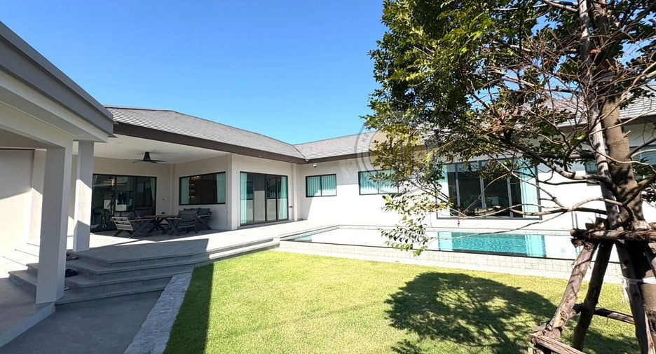 À louer et à vendre 5 chambres villa à East Pattaya, Pattaya