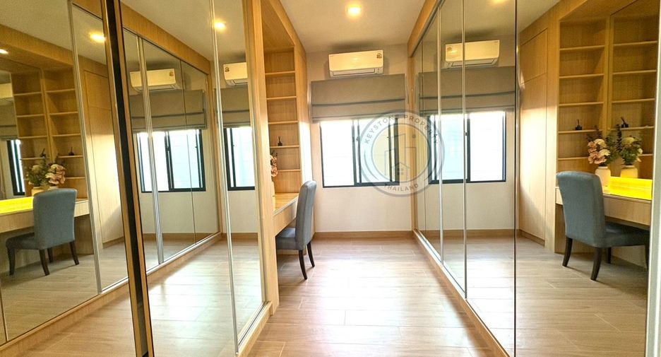 À louer et à vendre 5 chambres villa à East Pattaya, Pattaya