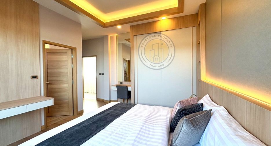 À louer et à vendre 5 chambres villa à East Pattaya, Pattaya