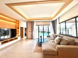 À louer et à vendre 5 chambres villa à Bang Lamung, Chonburi