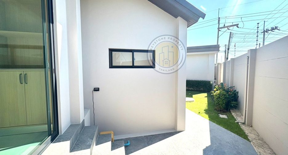 À louer et à vendre 5 chambres villa à East Pattaya, Pattaya