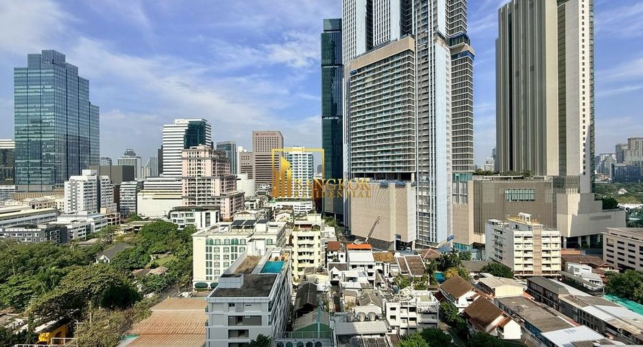 Condo en alquiler de 3 habitaciones en Sathon, Bangkok