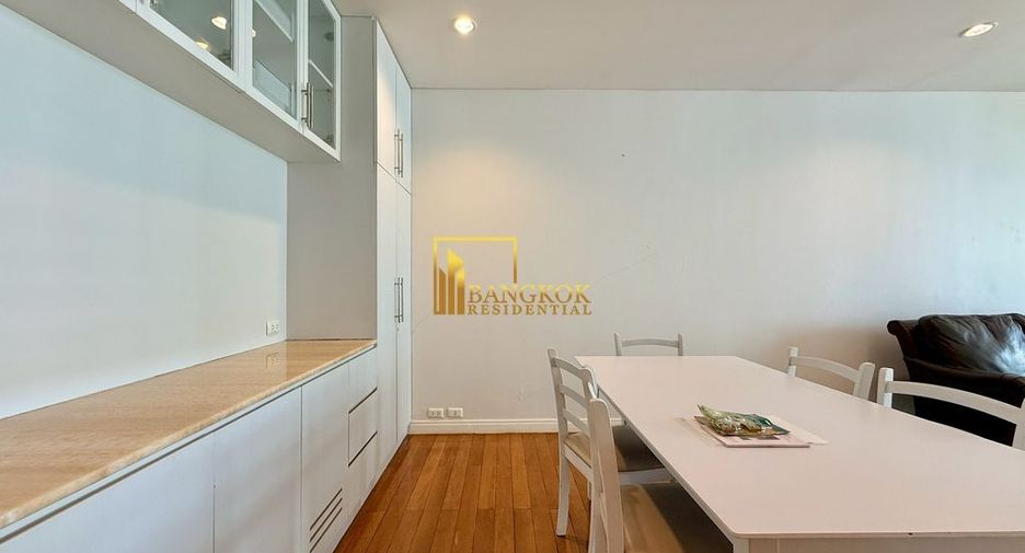 Condo en alquiler de 3 habitaciones en Sathon, Bangkok