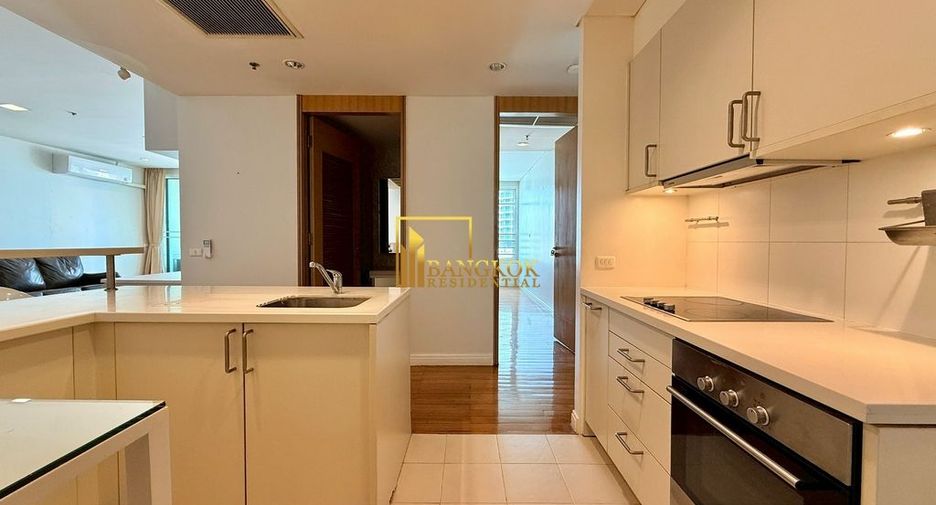 Condo en alquiler de 3 habitaciones en Sathon, Bangkok