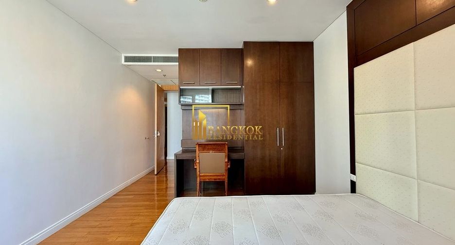 Condo en alquiler de 3 habitaciones en Sathon, Bangkok