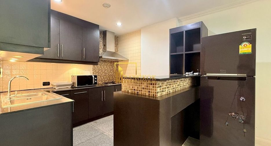 Condo en alquiler de 2 habitaciones en Khlong Toei, Bangkok
