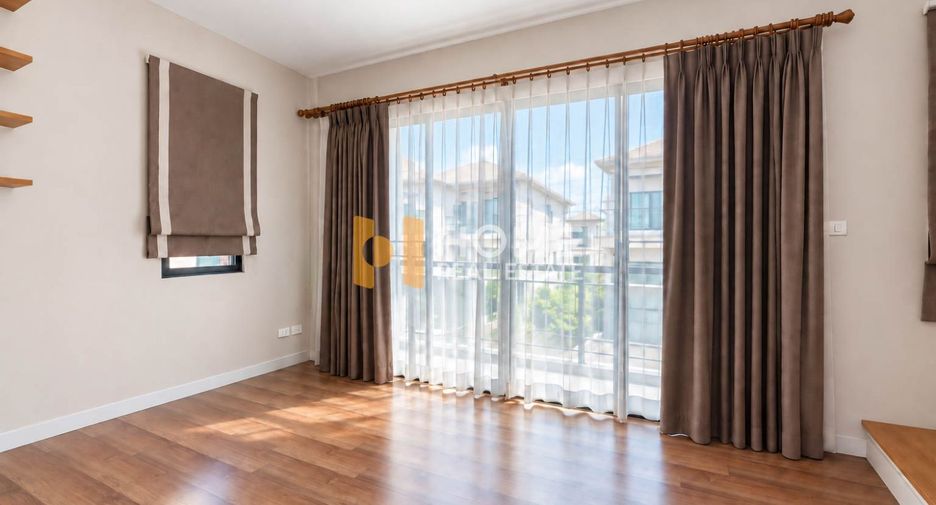 Casa adosada en venta de 3 habitaciones en Bang Khun Thian, Bangkok
