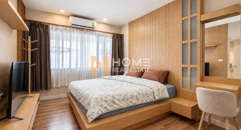 Casa adosada en venta de 3 habitaciones en Bang Khun Thian, Bangkok