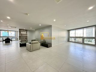 For rent 3 bedrooms condo in Khlong Toei, Bangkok