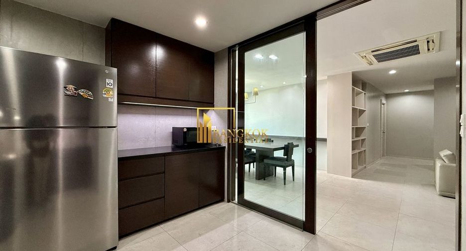 For rent 3 bedrooms condo in Khlong Toei, Bangkok