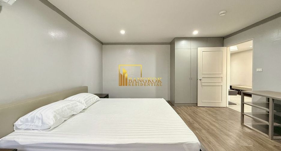 For rent 3 bedrooms condo in Khlong Toei, Bangkok