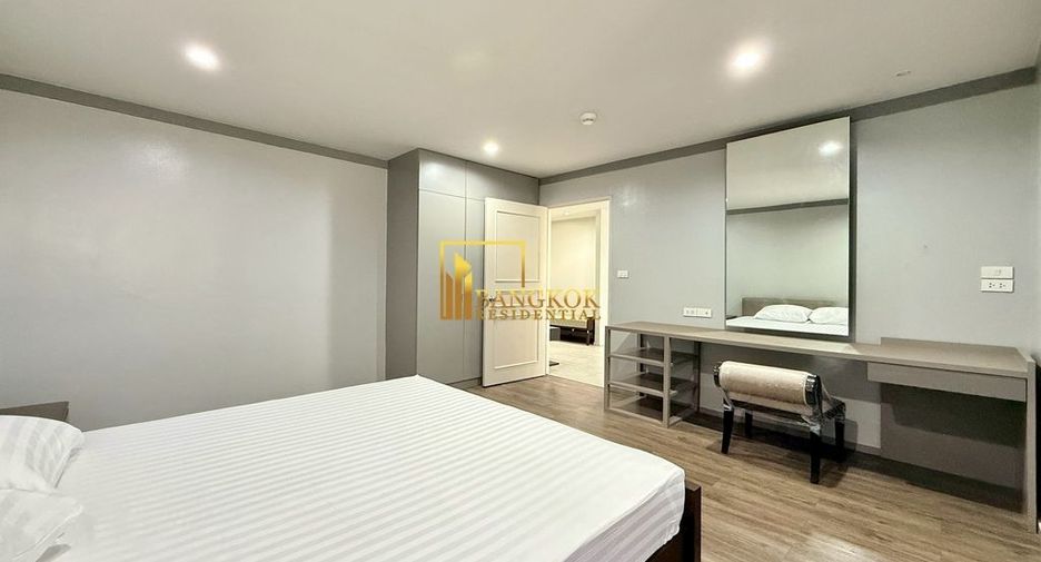 For rent 3 bedrooms condo in Khlong Toei, Bangkok